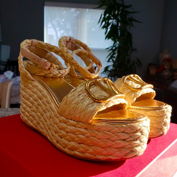 Valentino Garavani Shoes - NEW Valentino Leather Espadrille Platform Wedge 40